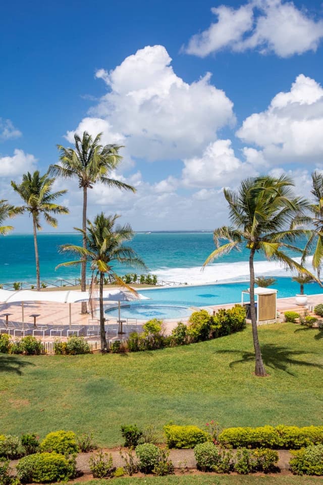 Golden Tulip Dar Es Salaam