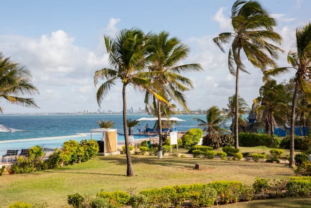 Golden Tulip Dar Es Salaam