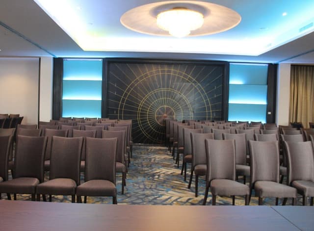 Meeting Rooms