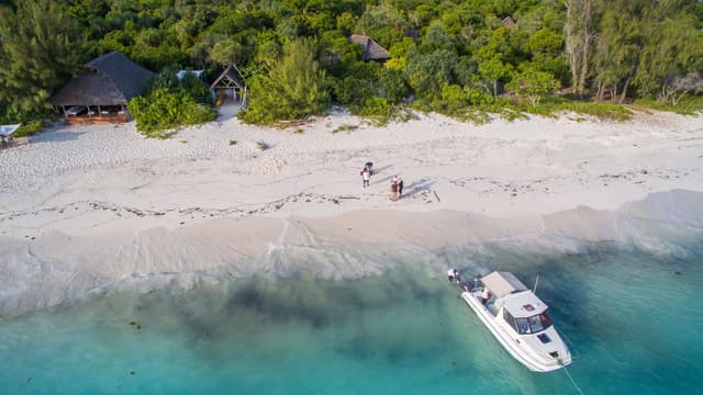 andBeyond Mnemba Island