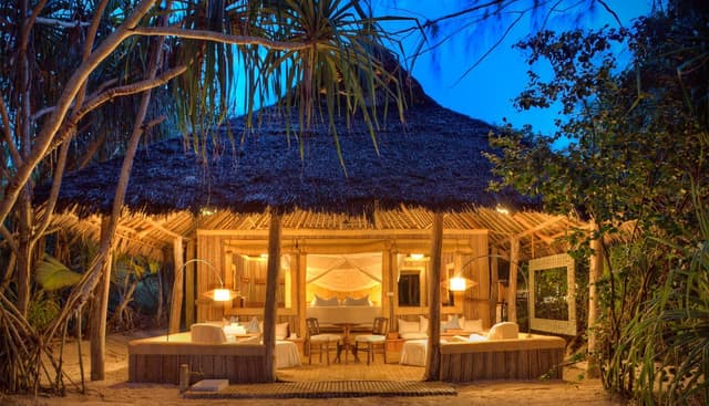 andBeyond Mnemba Island