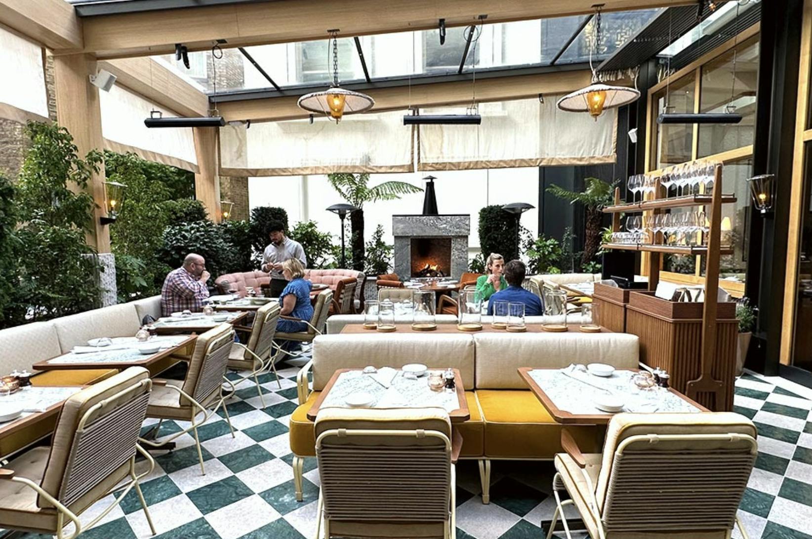 1 Hotel Mayfair - Dovetale Terrace image 3