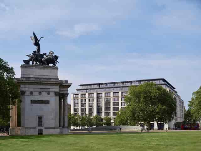 The Silk Room at The Peninsula London, a stunning venue for outdoor gatherings and events.