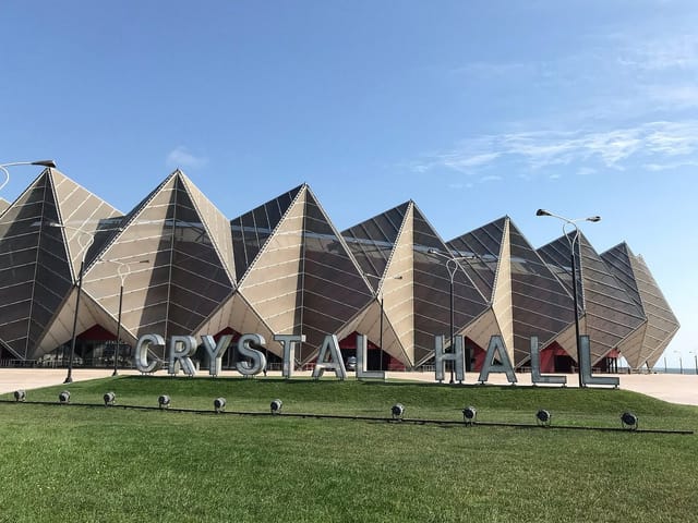 Baku Crystal Hall Level 2: spacious multi-purpose venue for large-scale corporate events or concerts.