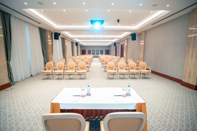 Conference Hall Chinar