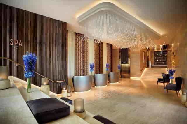Luxury spa reception at Sheraton Baku Intourist for VIP executive retreats and wellness travel.