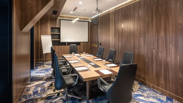Leyli and Majnun meeting room