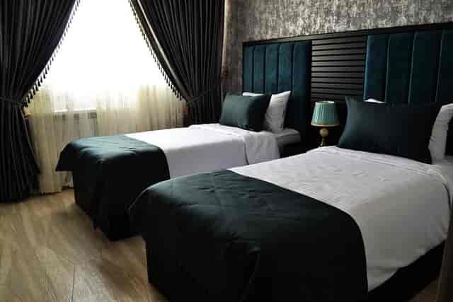 Supreme Hotel Baku Restaurant: Pictures ...