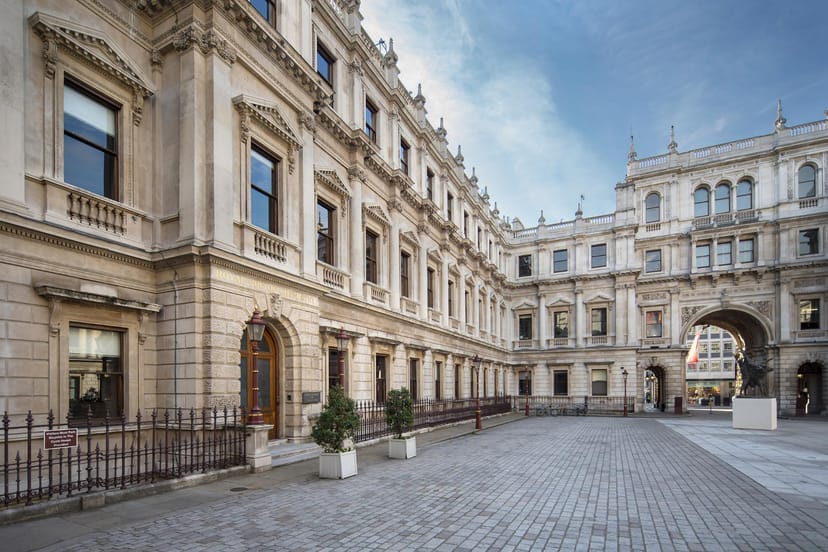 Historic Library at Royal Society of Chemistry for corporate receptions and gala dinners.