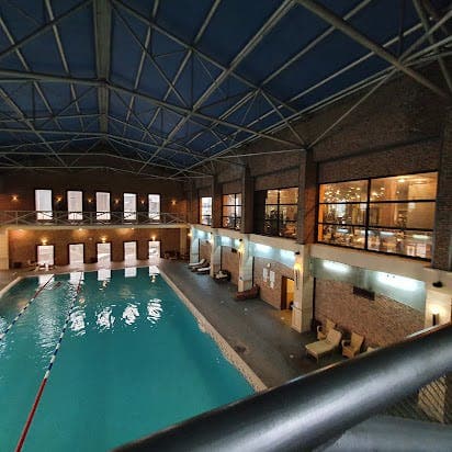 Pool Bar