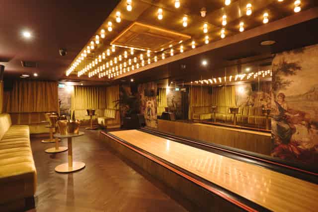 Vip Bowling Room