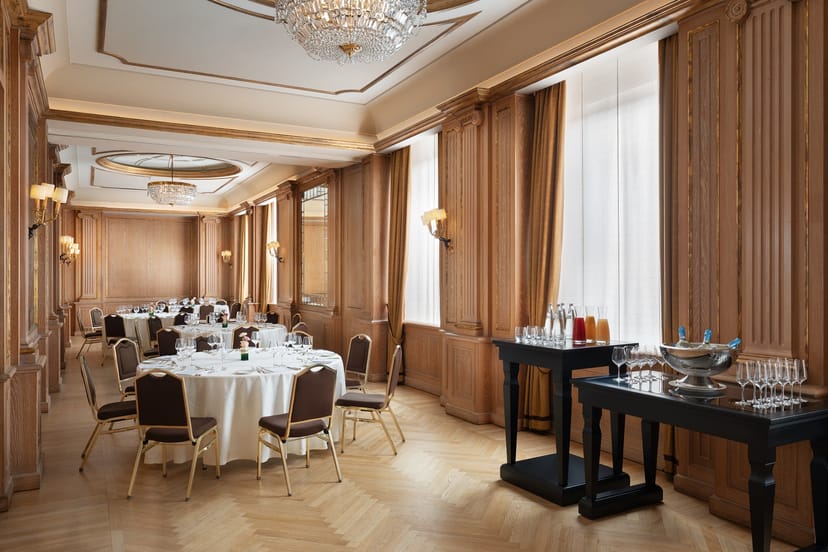 Elegant banquet space with round tables at The Westin Palace, Milan for corporate events or weddings