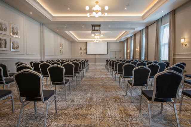 Horwood House Hotel