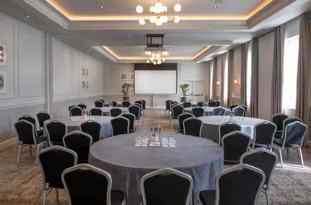 Eyre Suite at Horwood House Hotel, elegant meeting space for corporate events and gatherings.