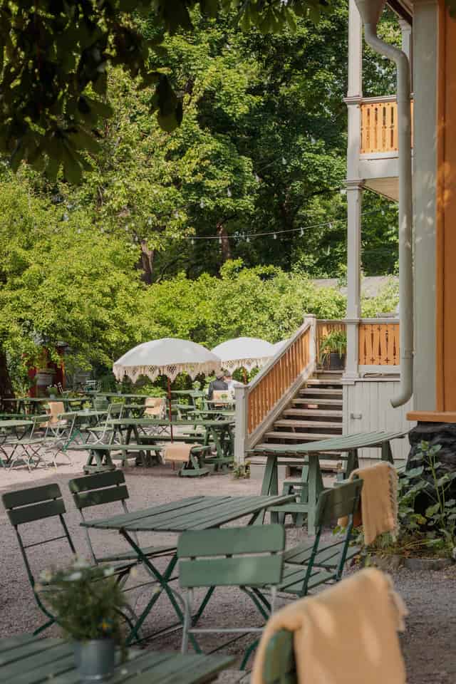 restaurant