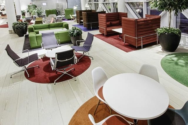 Scandic Victoria Tower bar: modern flexible-seating breakout space for corporate events and meetings.