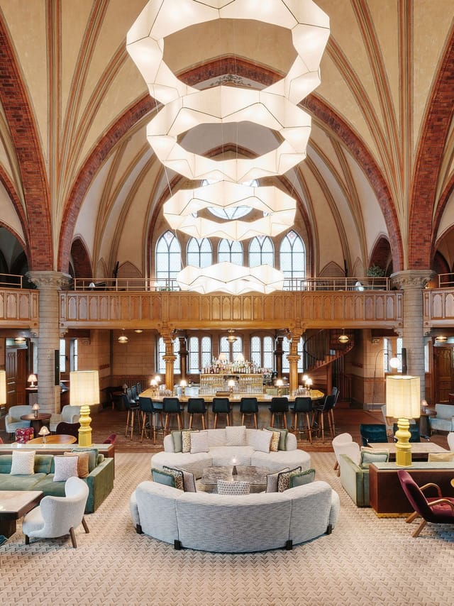 Cecconi’s Stockholm: Vaulted ceiling venue for upscale receptions and brand activations.