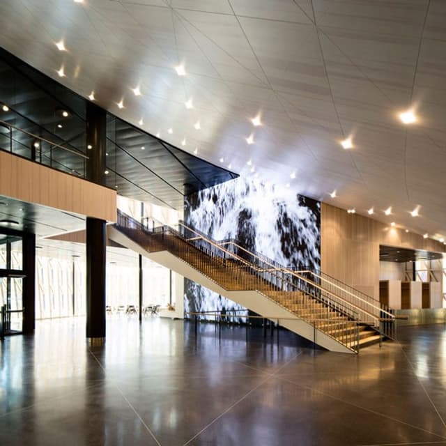 Erling Persson Hall