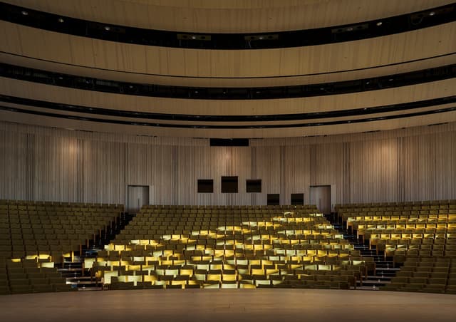 Erling Persson Hall
