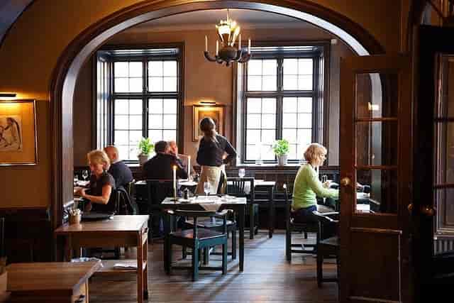 Historic 12th-floor restaurant for intimate private dining and exclusive board dinner events.