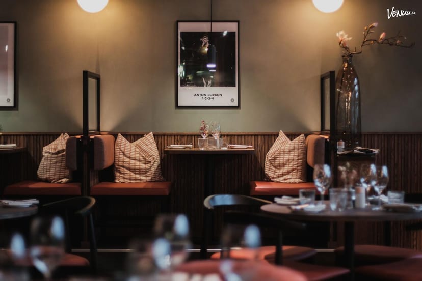 Intimate Gastropol cafeteria space for high-end breakout sessions and networking dinners.