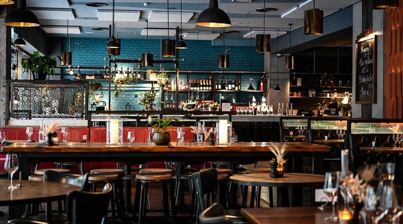 Scandic Anglais industrial bar, ideal for corporate mixers and networking events.