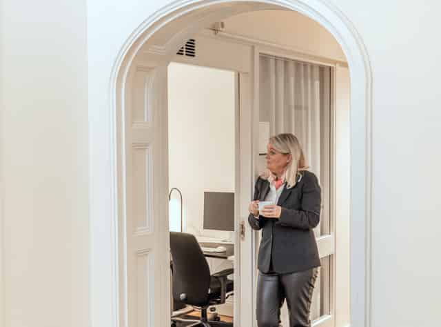 Private Desk