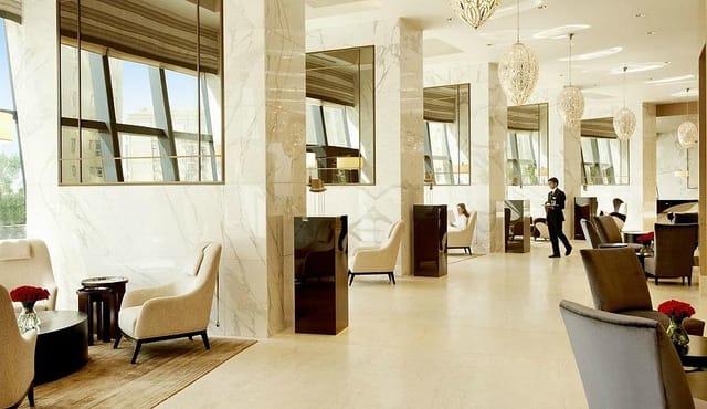 Nur Lounge at Fairmont Baku: Sophisticated hotel lobby for VIP arrivals and professional events.