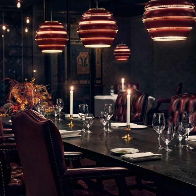 Oenothèque Bar