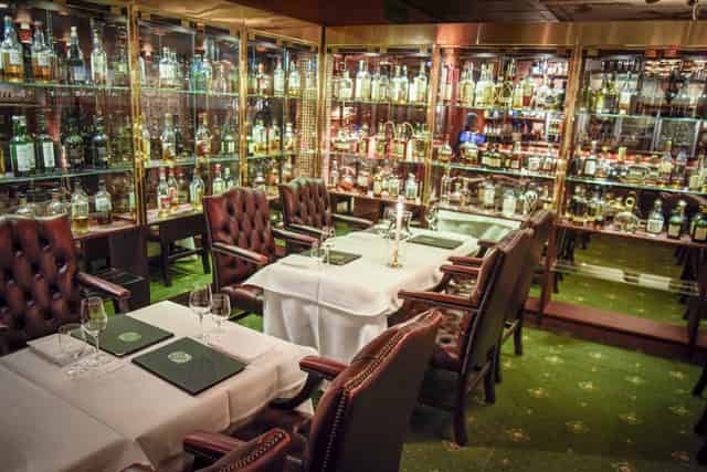 Oenothèque Bar