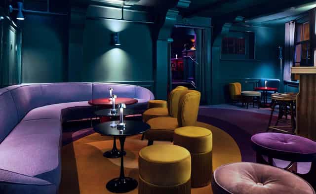 Modern lounge at Super Lyan, ideal for networking events and cocktail receptions.