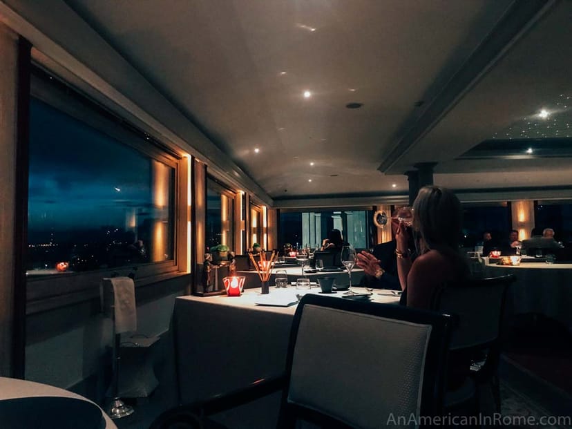Imàgo restaurant with ambient lighting for high-end corporate incentive dinner events.