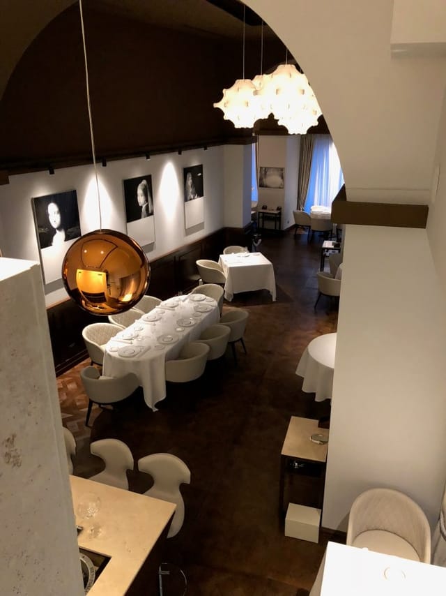 High-end Pipero dining room with elegant decor, perfect for VIP events and executive dinners.