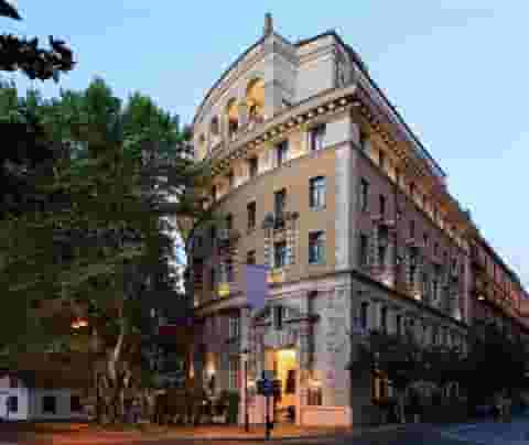 Tritone Room