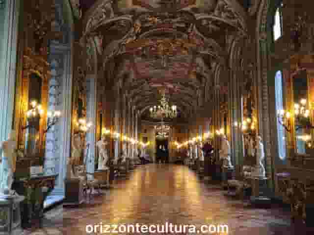 Galleria degli Specchi