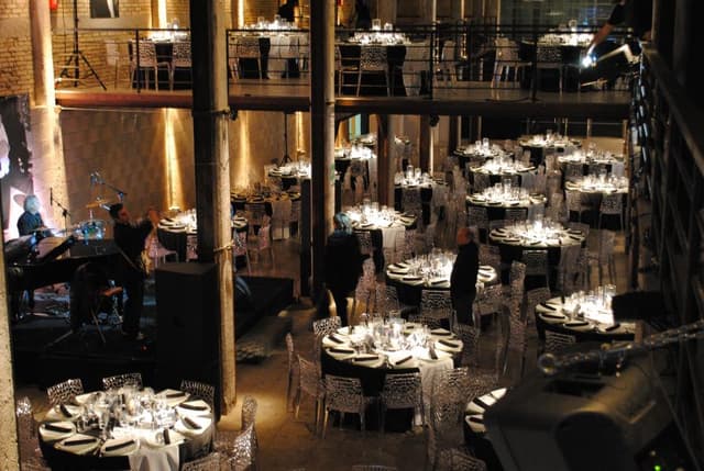 Banquet hall