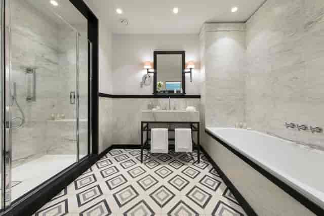 Luxury Hotel de la Ville Sala Rotonda bathroom for VIP corporate site inspections.