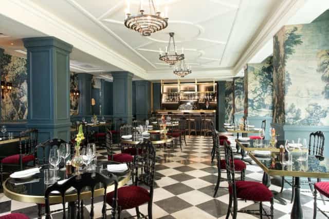 The Ivy Room at Hotel de la Ville: Upscale venue for VIP dinners and luxury networking events.