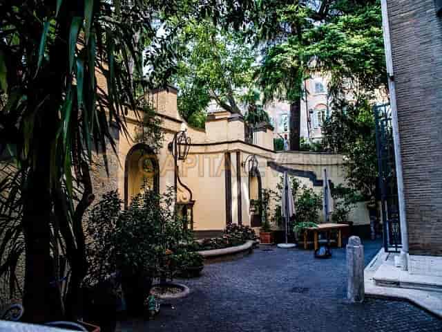 Historic courtyard at Villa Brasini, perfect for exclusive welcome receptions and cocktail events.