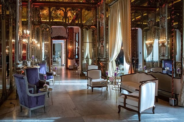 Salone degli Specchi