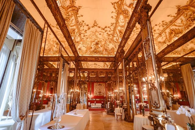Salone degli Specchi