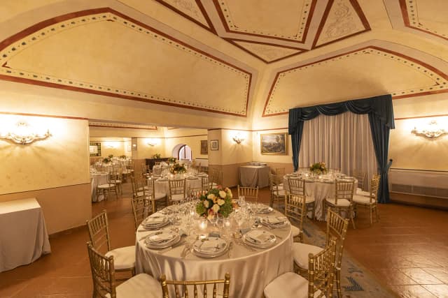 Mirror Hall