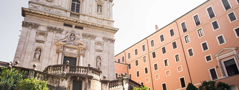 Angelicum University historic courtyard venue for high-end gala arrival and event reception.