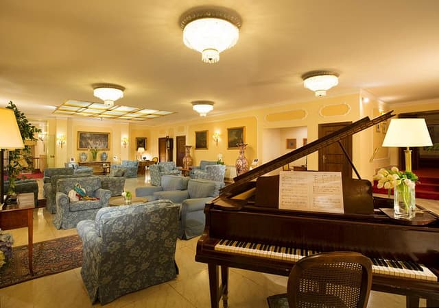 Lounge area