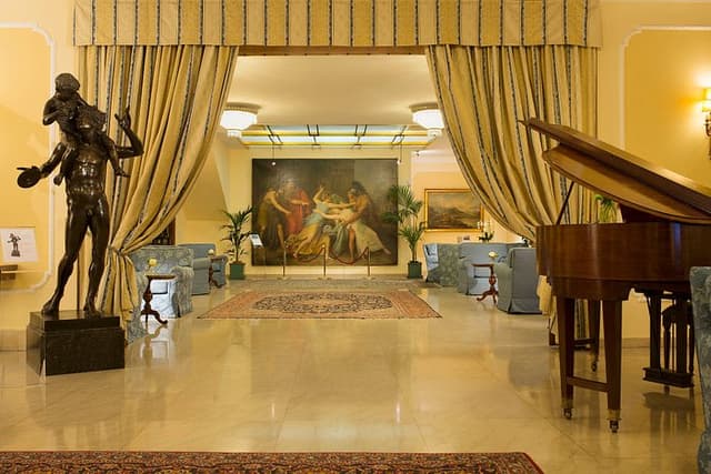 Guest lounge
