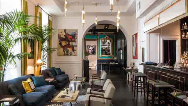 Sophisticated Il Tinello & Il Salotto lounge for VIP receptions and networking events in Rome.