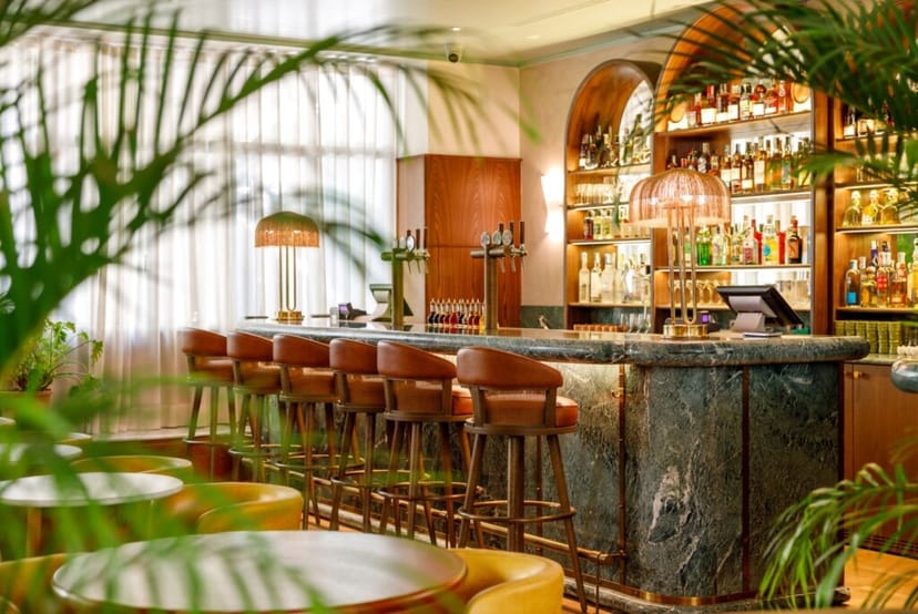 Il Salotto at The Hoxton Rome: Sophisticated bar setting for networking events and receptions.