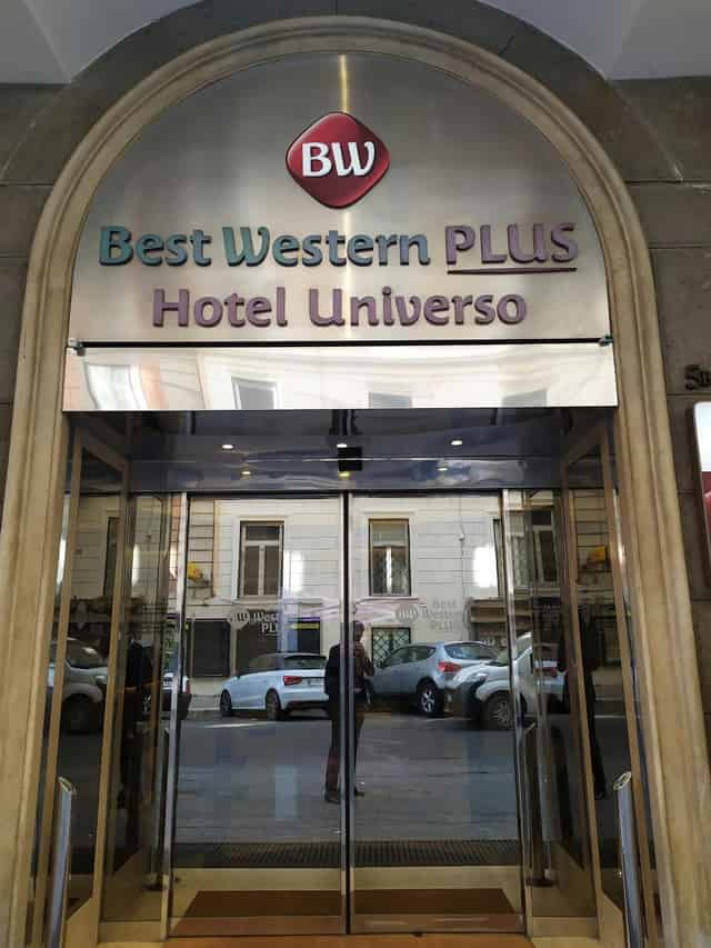 Hotel Universo