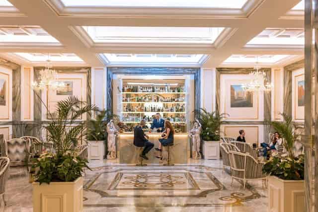 Banquet hall