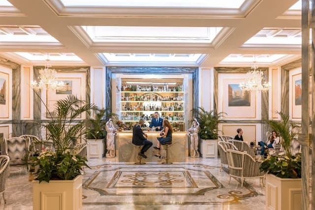 Banquet hall